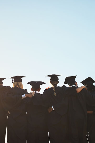 Groupe de diplômés Embrasser