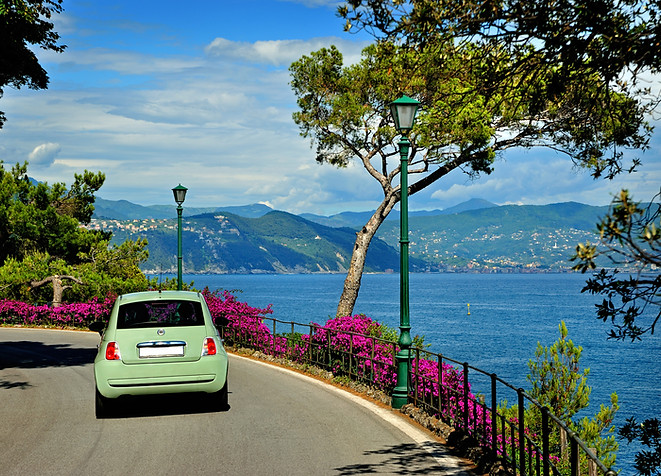 Macchina in Liguria