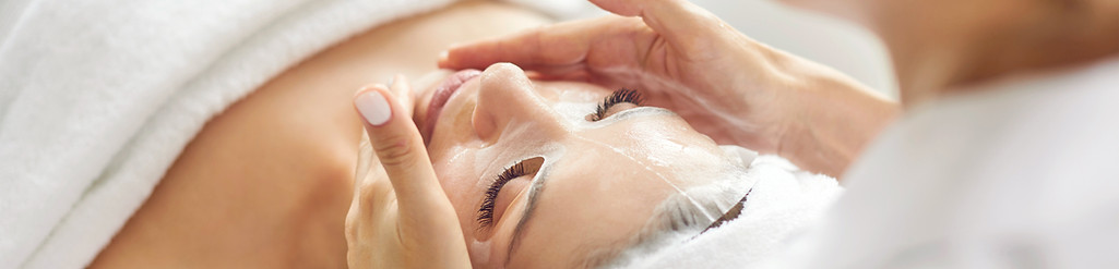 Sesión de cuidado facial