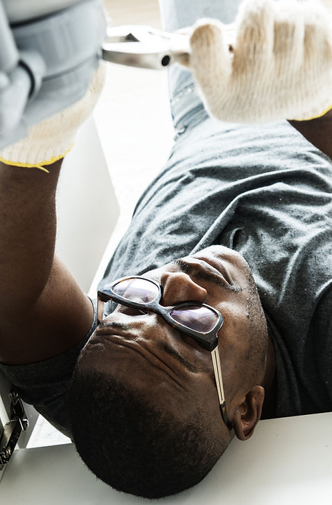 london plumber fixing sink 