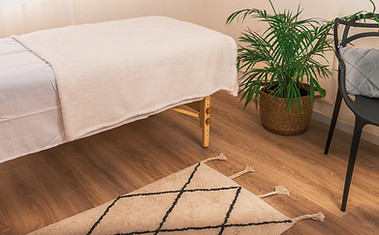 Minimalist Massage Room