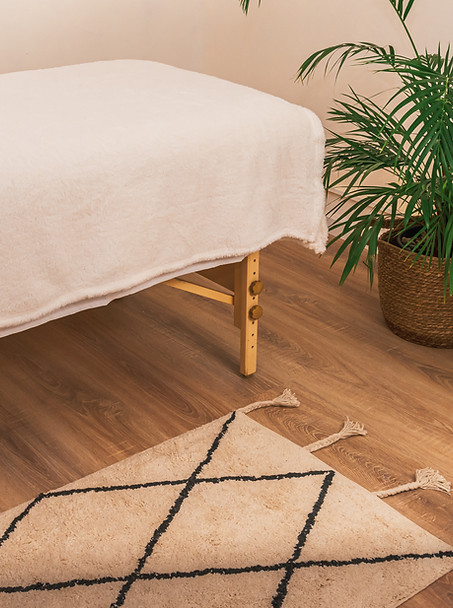 Minimalist Massage Room