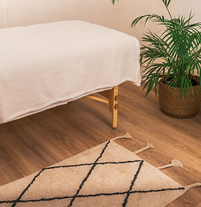 Minimalist Massage Room