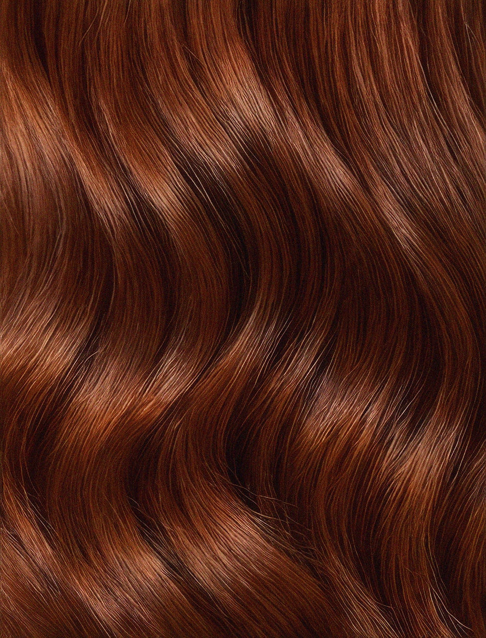 Capelli castani ondulati