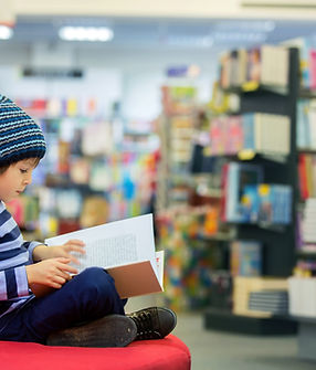 Bonnet chapeau et livre