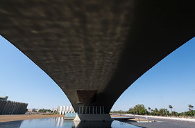 Debaixo de uma Ponte