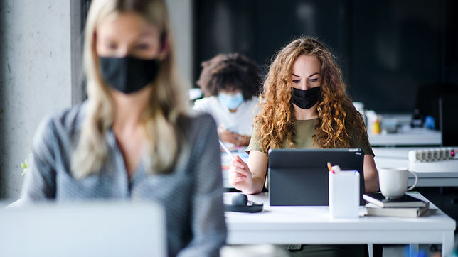 Porter des masques au bureau