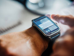 Revolutionizing Senior Living: The Power of Smart Wearables