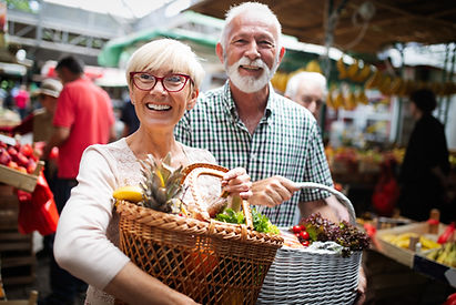 Couple au marché