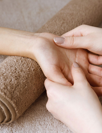 massage des mains