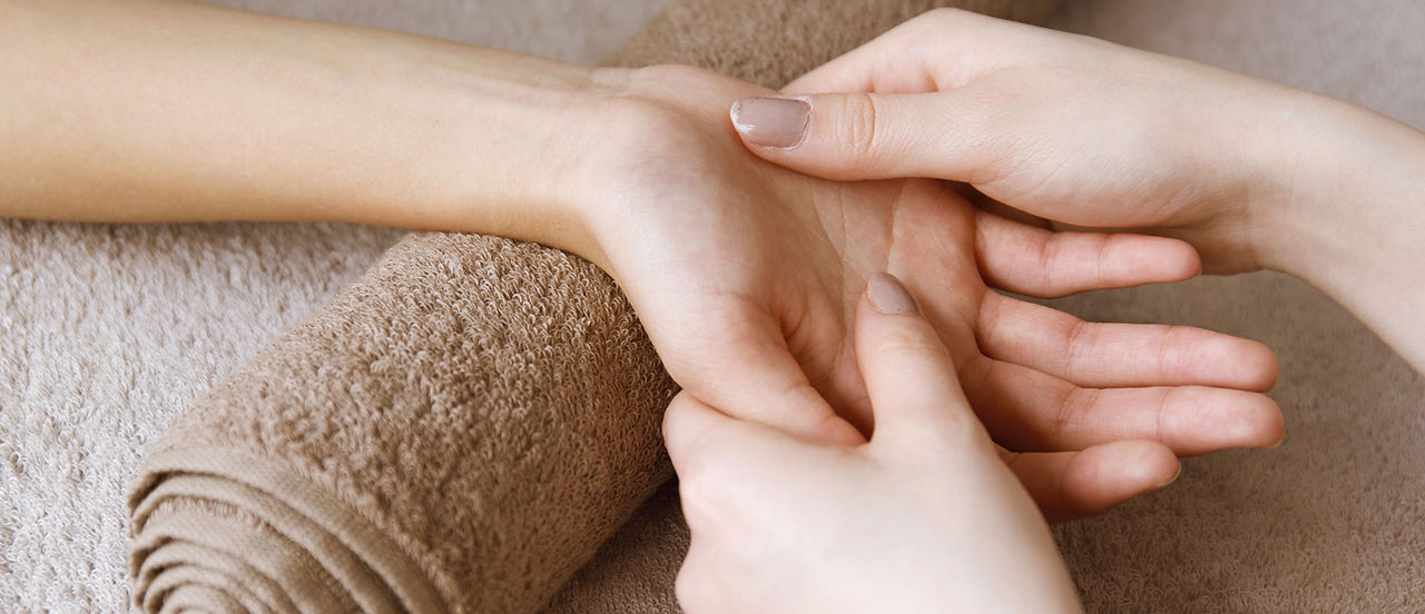 massage des mains
