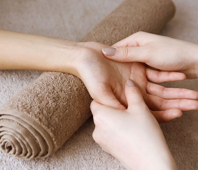 massage des mains