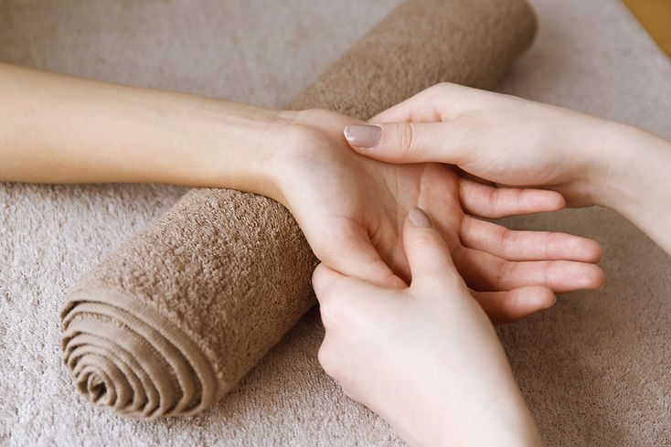 massage des mains