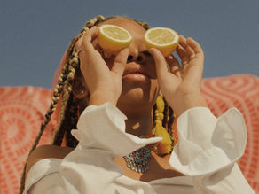 Should You Go Natural? Here are the Pros, the Cons, and Other Things to Consider