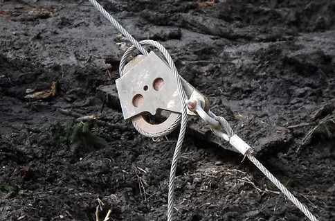 Steel pulley, Metal fastening of two steel cables