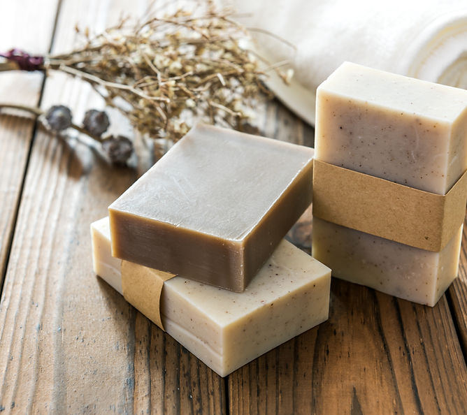 håndlaget naturlige såper