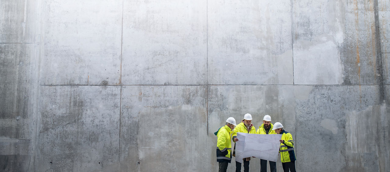 Meeting at construction site