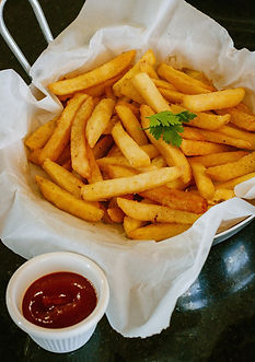 Frites avec du ketchup