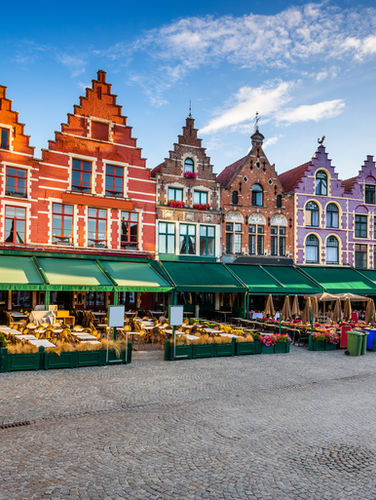 How far is it from Brussels to Bruges? + Travel Tips