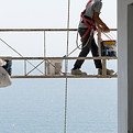 Trabajando en plataforma colgante