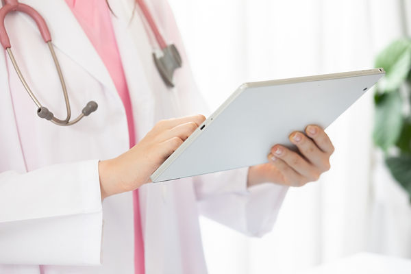 医療イメージ 白衣 女医