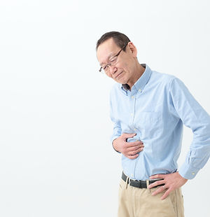 シニア男性 胃痛