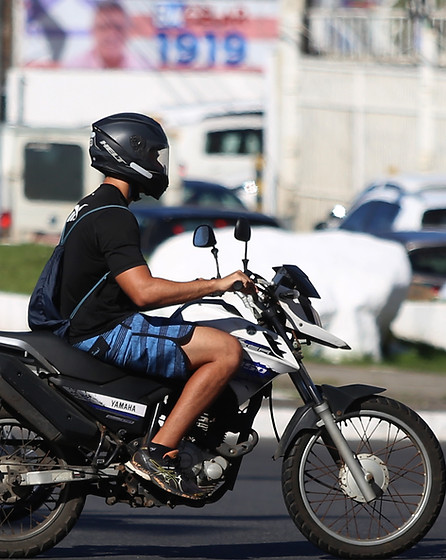 Les motards dans la circulation urbaine – exemple concret de véhicules couverts par l'assurance responsabilité civile et l'assurance responsabilité civile de la BPI
