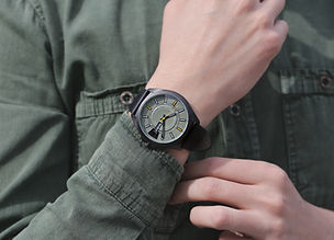 Elegante pantalla de reloj de pulsera