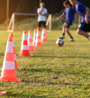 Treinamento de futebol ao ar