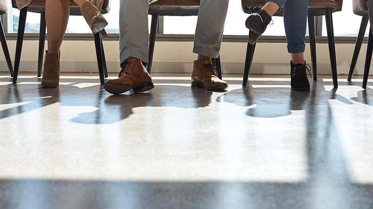 Solicitantes en la sala de espera