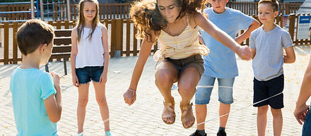 Premiata la professionalità e l'aiuto ai bimbi che hanno trascorso un anno difficile
