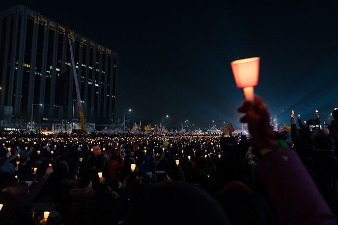 Mahnwache bei Kerzenlicht