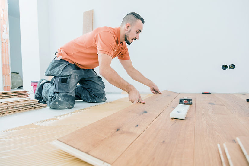 Installing Wooden Floor 