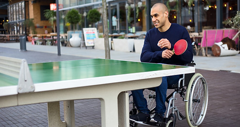 Tischtennis im Rollstuhl