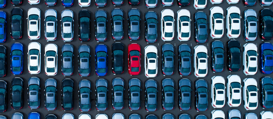 "Ti chiudo l'auto e non passi": Perché il parcheggio selvaggio può costarti il carcere.