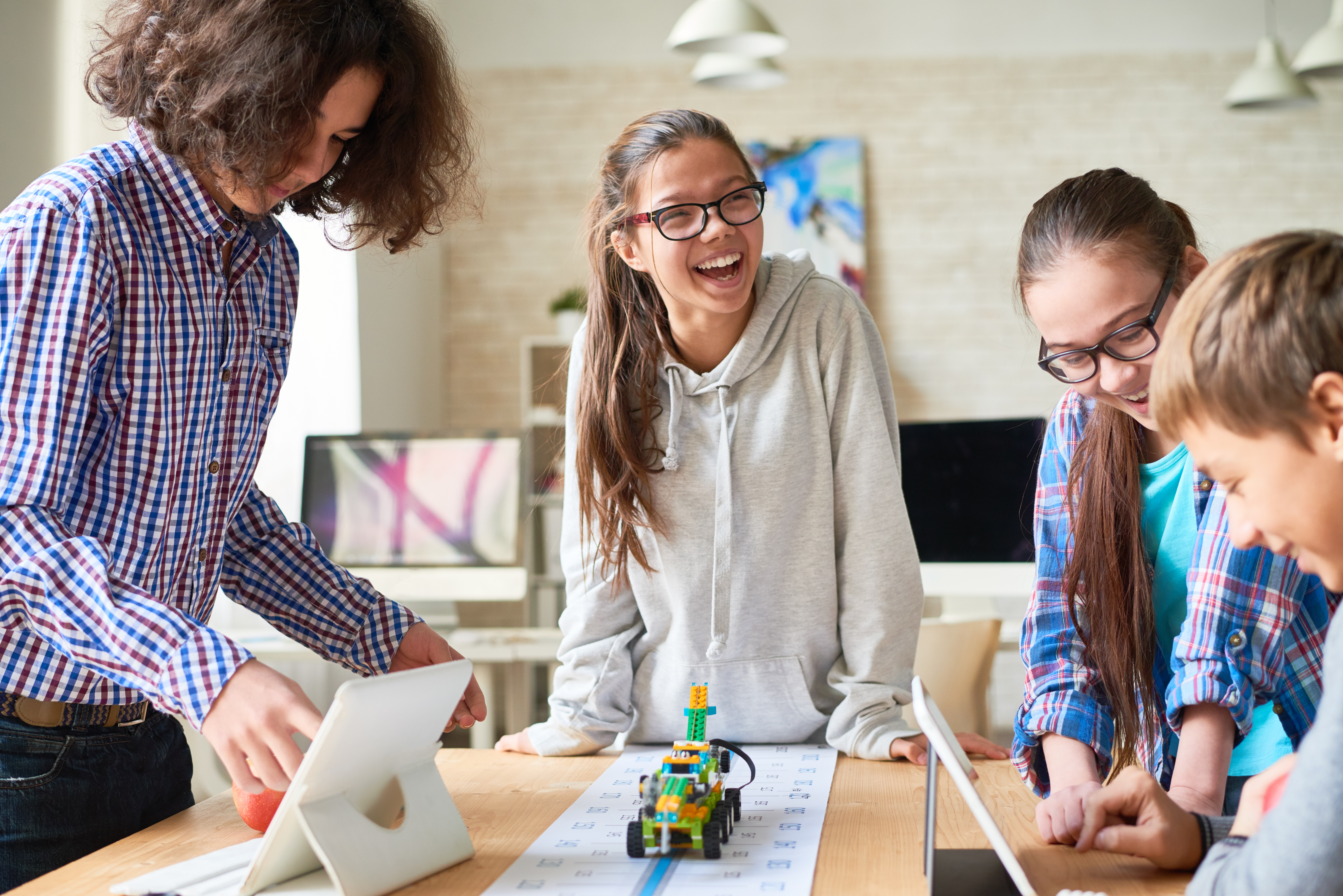 DESIGNING STEM BLENDED LEARNING INSTRUCTION - NAOMI HARM