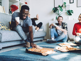 Umzug im Studium: So findest du eine günstige Lösung und die beste WG