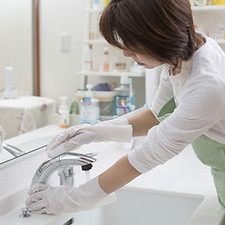Cleaning the Bathroom Sink