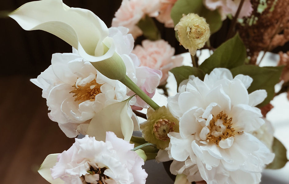 White Theme Bouquet
