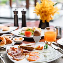 朝食用テーブル