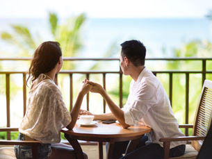 Dating Abroad Without Losing Yourself
