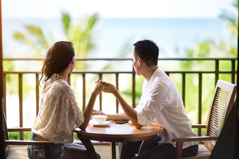 A couple dating in eating disorder recovery.