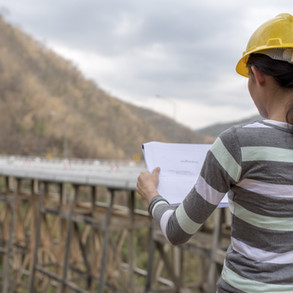 foreman-overlooking-bridge-construction-site
