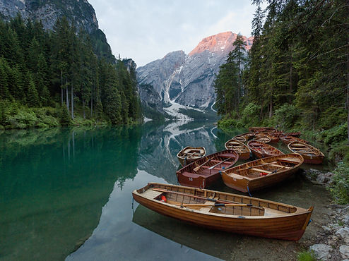 Kanus auf einem See