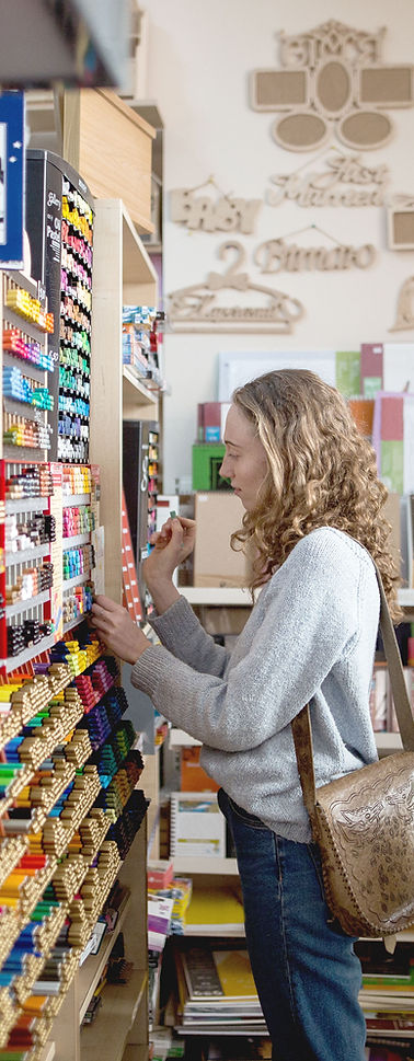 Art Store Browsing