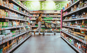 V obchodě s potravinami