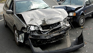 Car crash with two vehicles
