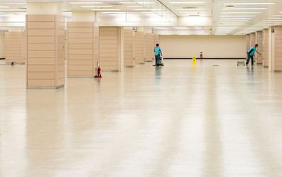 Specialized cleaning in public and commercial service areas.