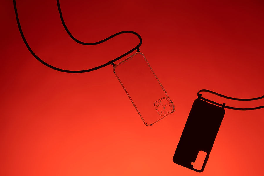 Capa para celular com display