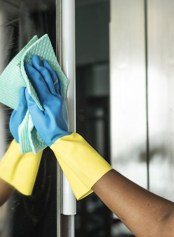 Cleaning Mirror